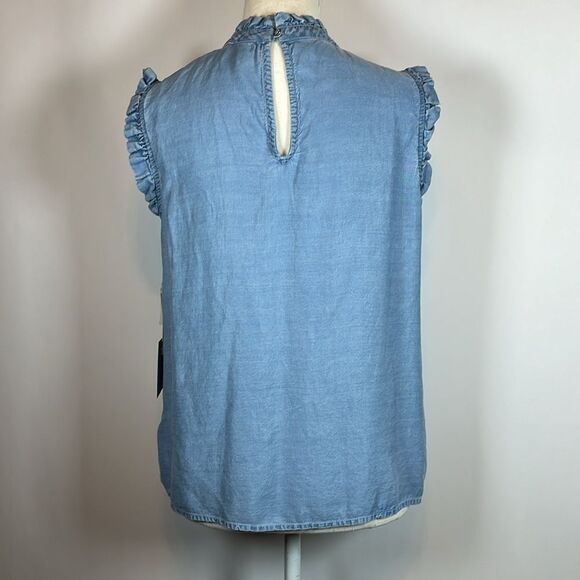 NWT CECE Pintuck Mock Neck Chambray Dennim Blouse Size S - Picture 4 of 6